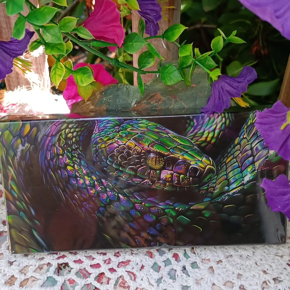 🆕️LIMITED EDITION 12 COLOR SERPENT HIGHLY PIGMENTED Y2K EYESHADOW PALETTE